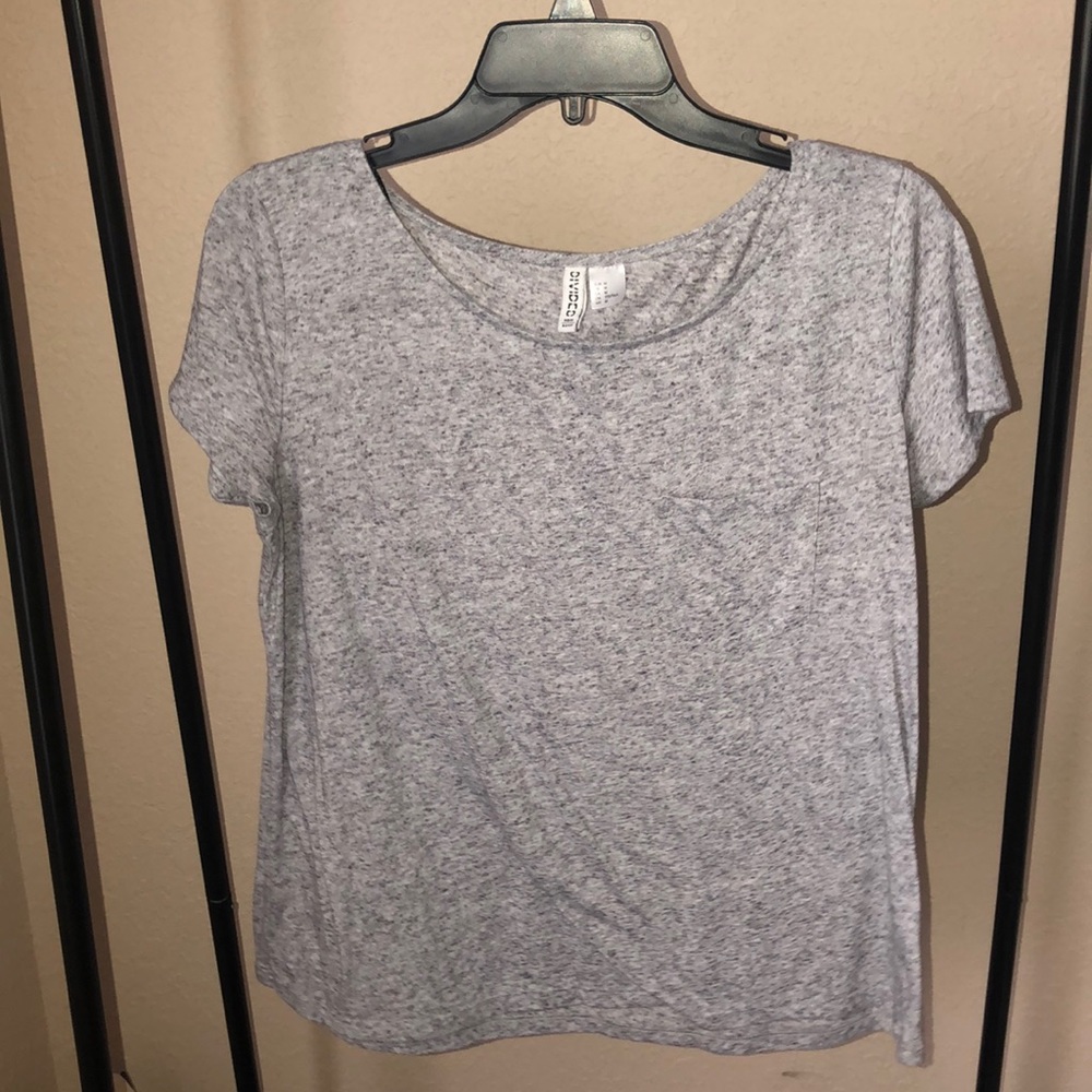 Forever 21 gray short sleeve